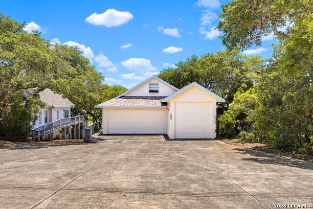 928 Pebble Beach Rd, Lakehills, TX 78063 - #1