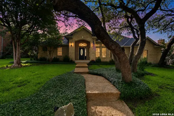 24 Inwood Mnr, San Antonio, TX 78248