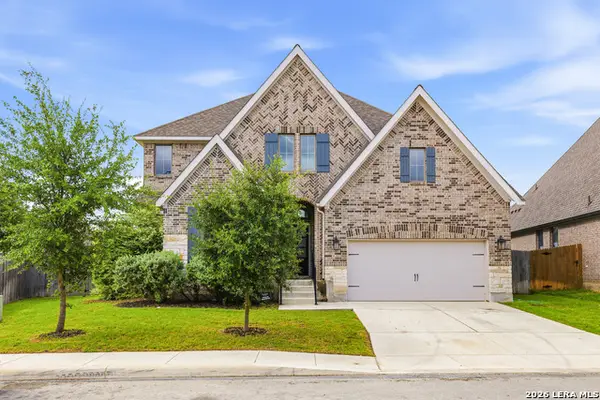 9128 Red Pony Dr, San Antonio, TX 78254