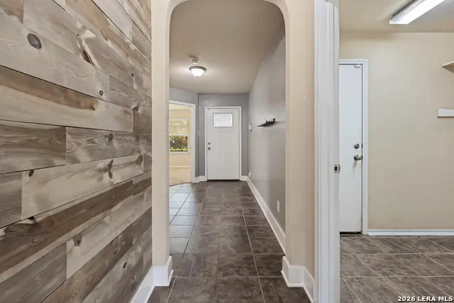 5619 Espada Clf, San Antonio, TX 78222 - #2