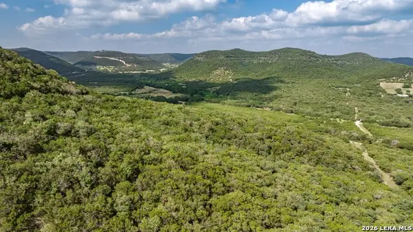 630 Evans Creek Road, Vanderpool, TX 78885