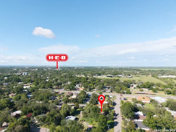 704 Cargile St, Uvalde, TX 78801