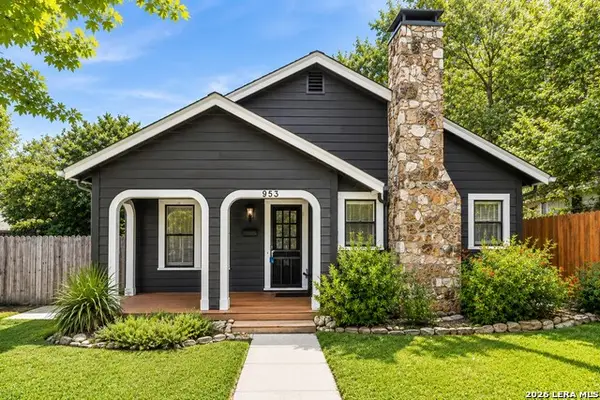 953 Myrta, Kerrville, TX 78028