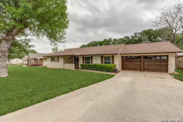 211 Forrest Trl, Universal City, TX 78148 - #2