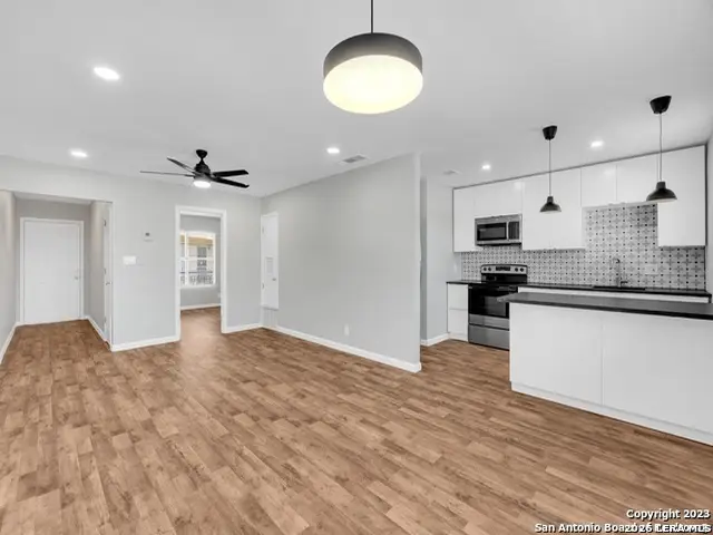 911 Vance Jackson #206J, San Antonio, TX 78201 - #2