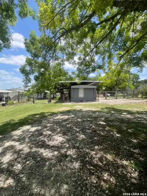 496 Glenn Dr, Canyon Lake, TX 78133 - #3