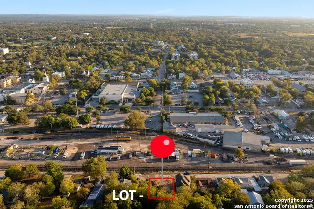 404 Hill Ave, New Braunfels, TX 78130 - #3