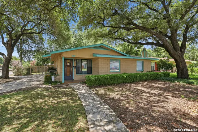 202 Chelsea Dr, San Antonio, TX 78213 - #2