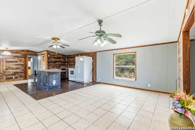 18525 County Road 5722, Castroville, TX 78009 - #1