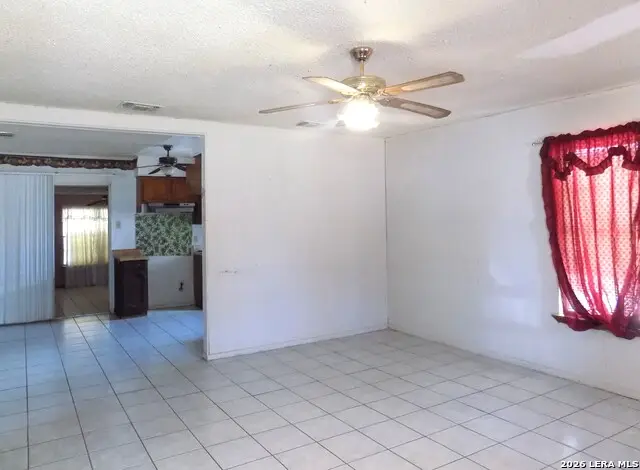 1924 Hoover St, Eagle Pass, TX 78852 - #3