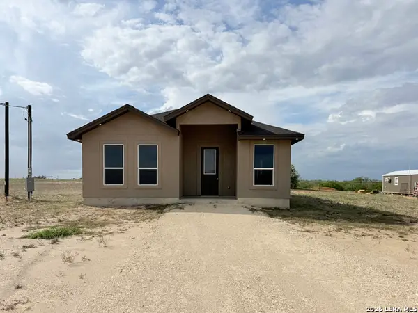 116 Camino Verde Ct, La Vernia, TX 78121