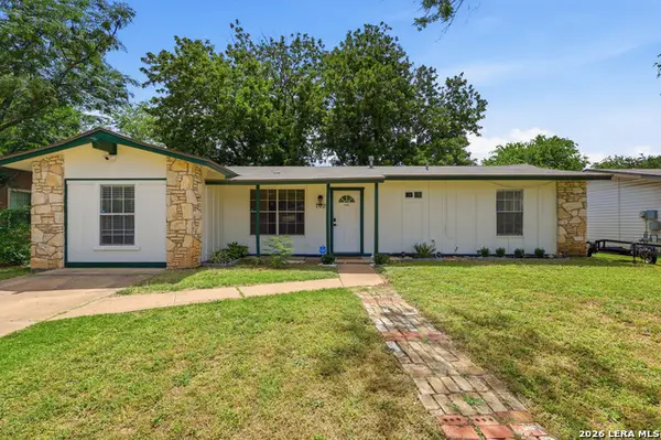 702 Crestfield St, San Antonio, TX 78227