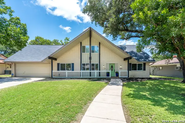 709 Balfour Dr, Windcrest, TX 78239