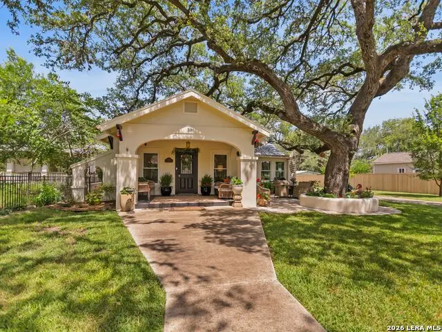 205 2nd St, Boerne, TX 78006 - #1
