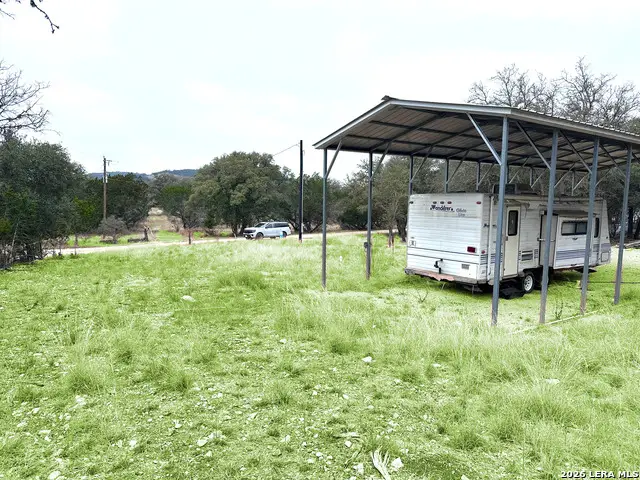 557 Squirrel Bnd, Uvalde, TX 78801 - #2