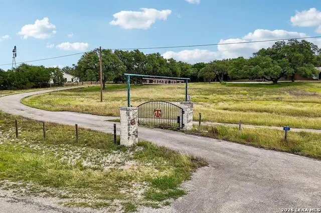 1876 Rocky Rd, Blanco, TX 78606 - #1