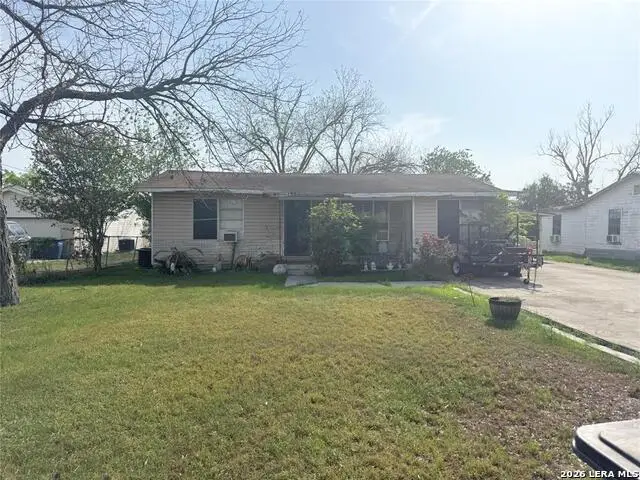 137 N Kowald Ln, New Braunfels, TX 78130 - #1