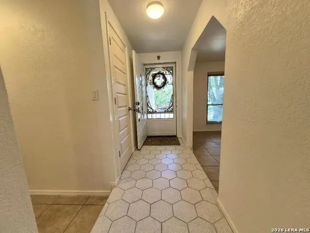 4908 Timber Trace St, San Antonio, TX 78250 - #2