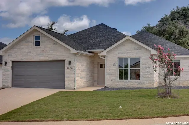 1808 Chateau Ln N, Kerrville, TX 78028 - #2