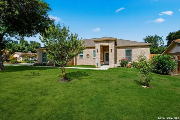 12730 El Sendero St, San Antonio, TX 78233