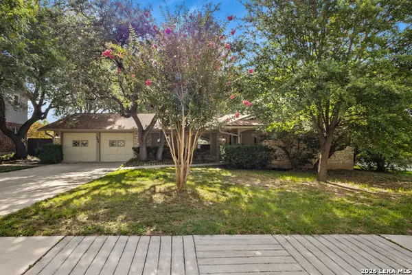 506 Cordoba Dr, Universal City, TX 78148