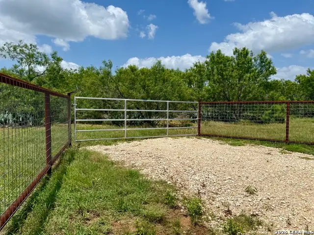 2253 County Road 332, Charlotte, TX 78011 - #1