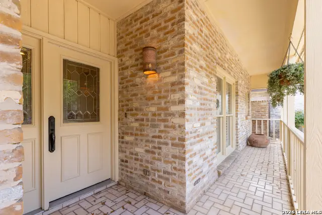 6 Cottesmore Ct, San Antonio, TX 78218 - #3