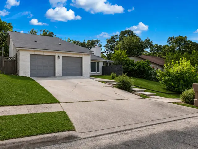 12111 Woodsrim St, Live Oak, TX 78233 - #3