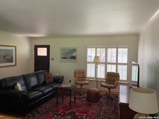 419 Forrest Hill Dr, San Antonio, TX 78209 - #3