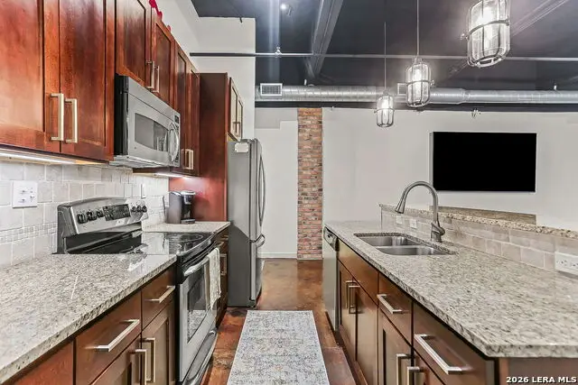 1339 S Flores St #106, San Antonio, TX 78204 - #2