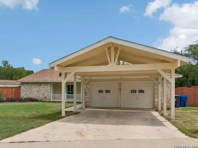 6411 Fox Glen St, San Antonio, TX 78247 - #3