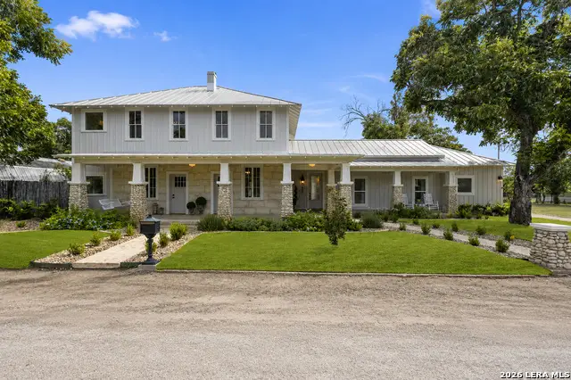 824 High St, Comfort, TX 78013 - #1