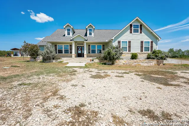 7315 New Sulphur Springs Rd, San Antonio, TX 78263 - #2