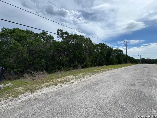 24 Comanche Path, Bandera, TX 78003 - #2