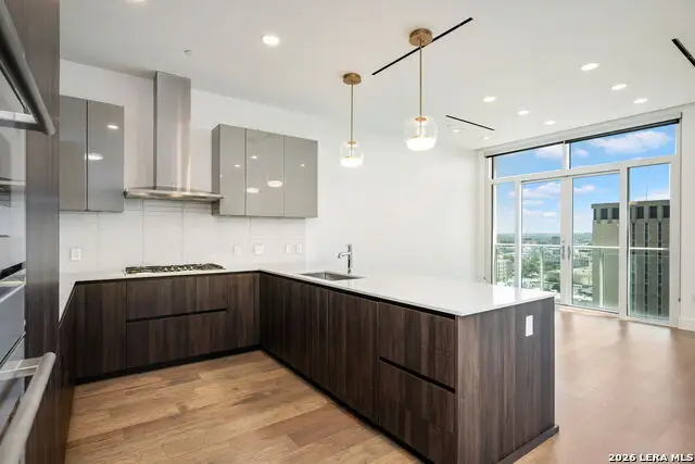 123 Lexington Ave #APT 1205, San Antonio, TX 78205 - #2