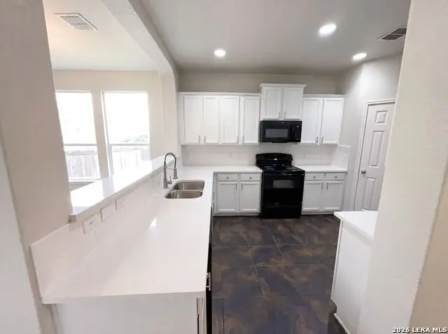 207 Redbird Cir, San Antonio, TX 78253 - #2