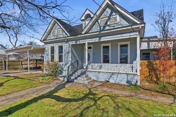 222 E Cedar, Seguin, TX 78155