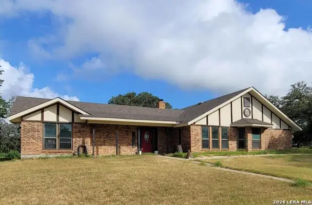 110 Post Oak, Floresville, TX 78114 - #2