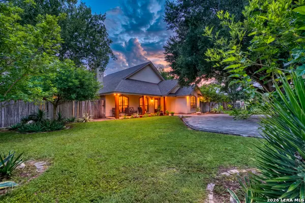 436 Melody Ln, Uvalde, TX 78801