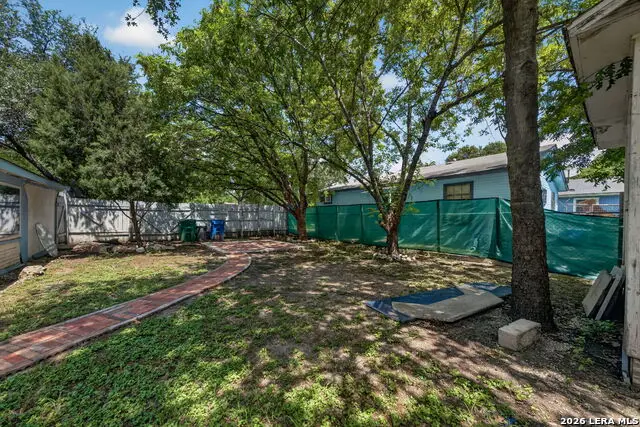 732 S San Eduardo Ave, San Antonio, TX 78237 - #3