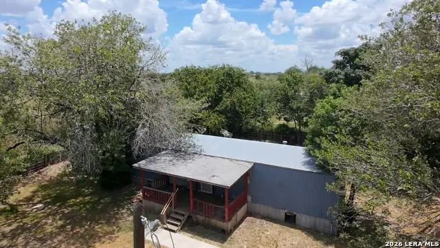 18490 Lagloria Rd, Elmendorf, TX 78112 - #1