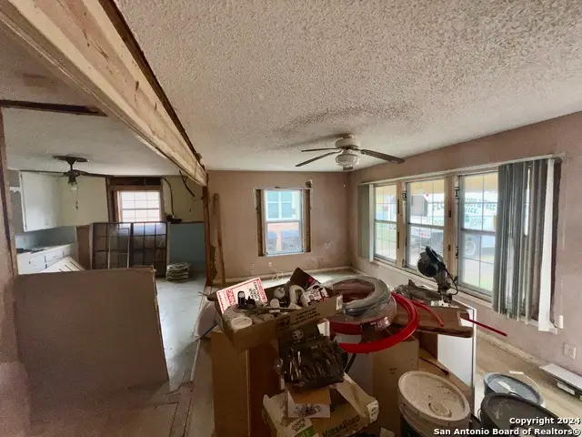 222 Golden Crown Dr, San Antonio, TX 78223 - #3