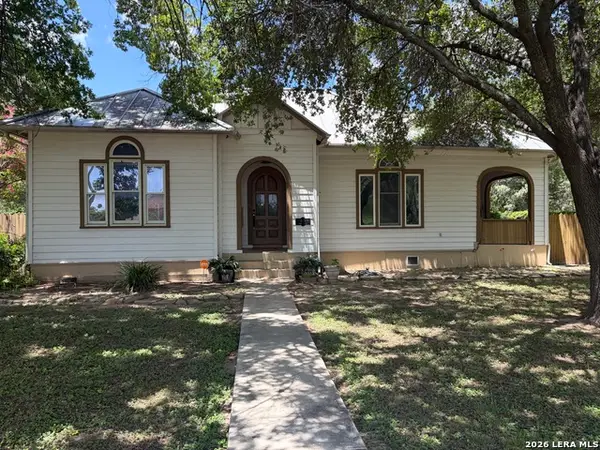 815 N Getty, Uvalde, TX 78801