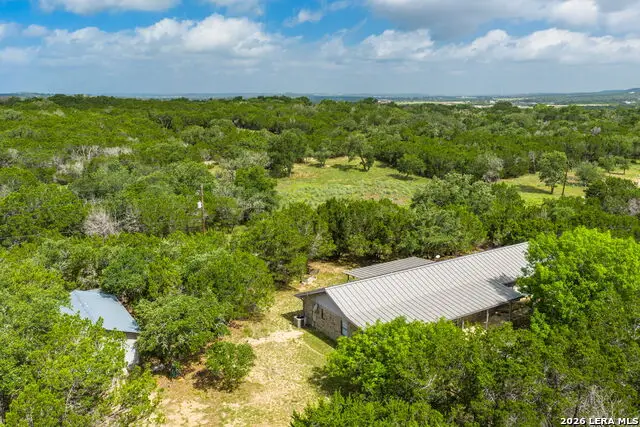 230 Verde Hills Dr, Center Point, TX 78010 - #1