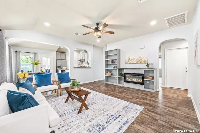 472 Mallow Dr, New Braunfels, TX 78130 - #2