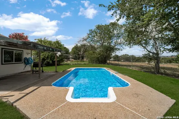 11118 Lone Shadow Trl, Live Oak, TX 78233