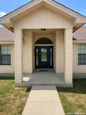 3893 Cross Creek Dr, Eagle Pass, TX 78852