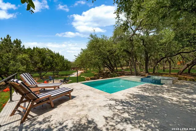 720 Johanna Ridge Rd, Bulverde, TX 78163 - #2
