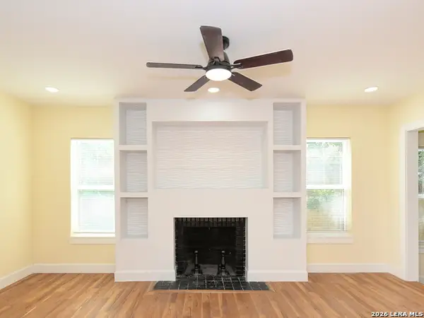 1326 W Lynwood, San Antonio, TX 78201