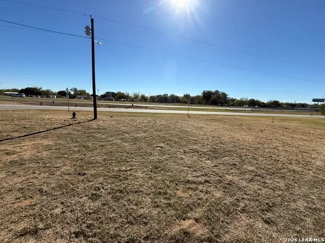 415 County Road 1585, Moore, TX 78057 - #1